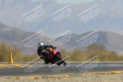 media/Apr-09-2023-SoCal Trackdays (Sun) [[333f347954]]/Turn 14 (1015am)/